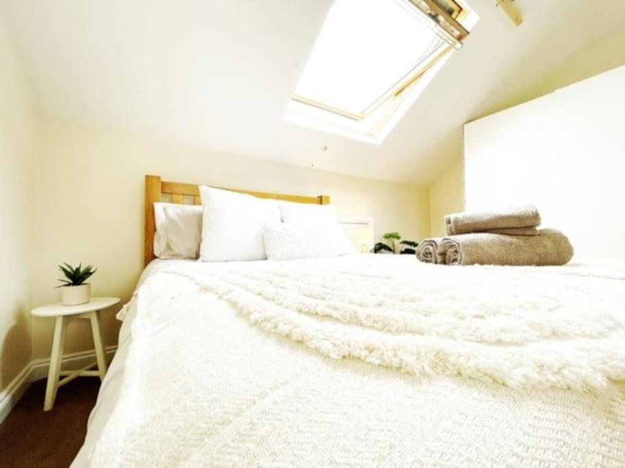 5 Bedroom, Sleeps 9 - Base To Explore Liverpool And Beyond Ngoại thất bức ảnh