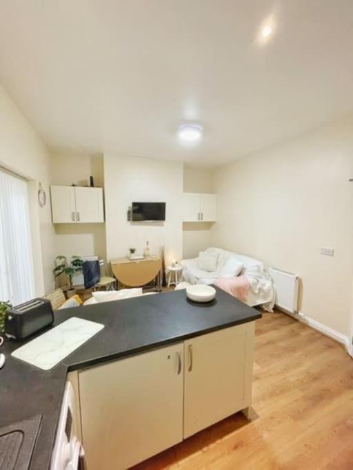 5 Bedroom, Sleeps 9 - Base To Explore Liverpool And Beyond Ngoại thất bức ảnh