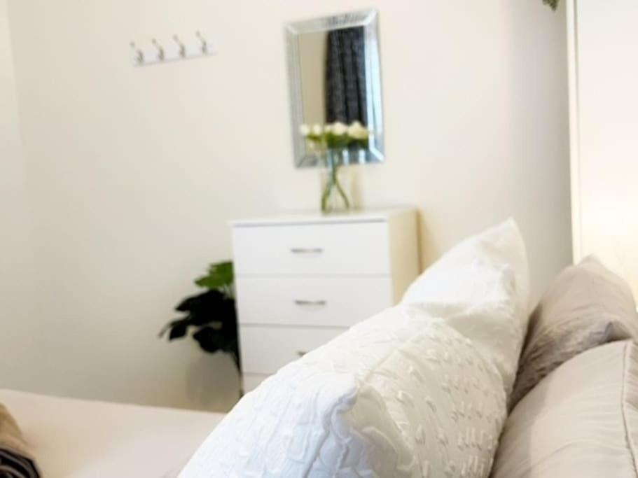 5 Bedroom, Sleeps 9 - Base To Explore Liverpool And Beyond Ngoại thất bức ảnh